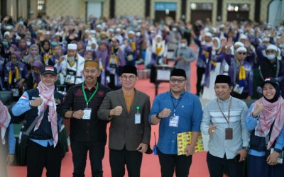 Pakaian Parampa Berbalut Bahagia Jadi Simbol Sukses Haji 2025 Berkat Tangan Dingin Kepala Kantor Kemenag Soppeng