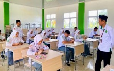 8 Siswa MAN Soppeng Tembus Kampus Impian Lewat SNBT 2025!
