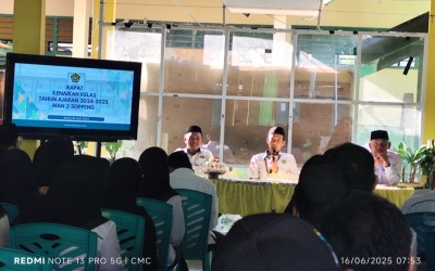 Momen Rapat Pembagian Tugas Guru, Man 2 Soppeng kenalkan 12 ASN Baru , Perkuat SDM 2025
